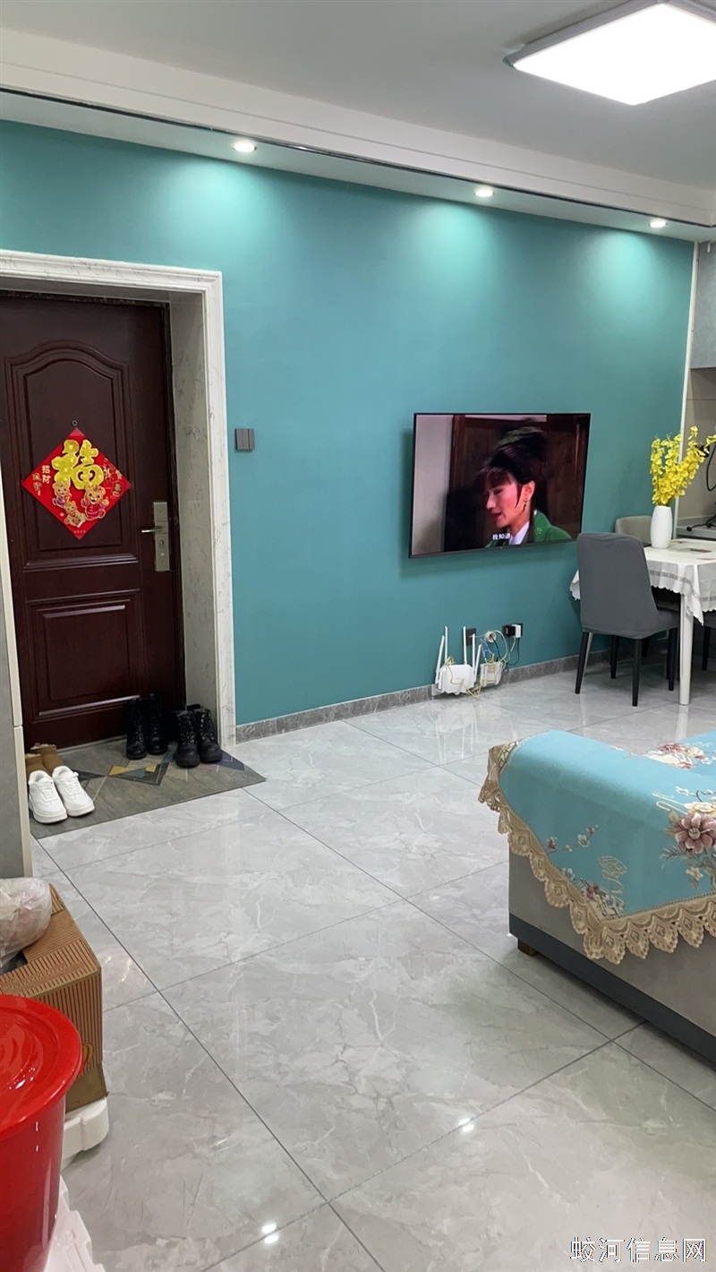 房主售楼，二楼带缓台，新证，蛟河大街日杂综合楼2室1厅1卫